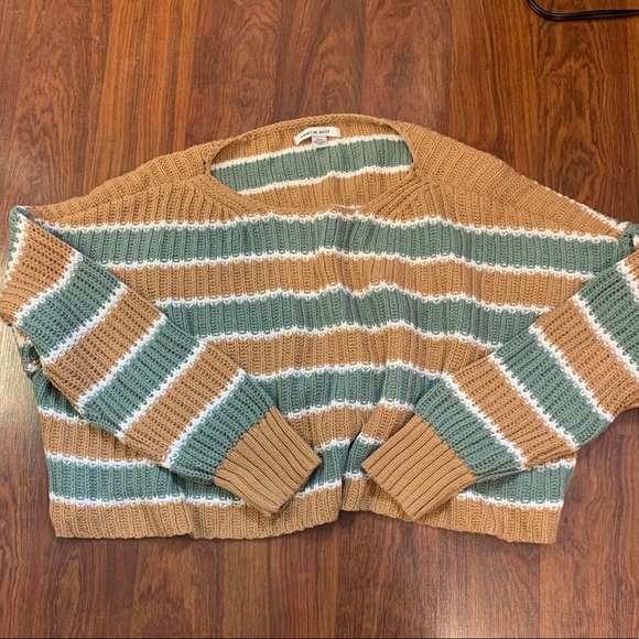 American Eagle Cropped Sweater - Picture 1 of 3